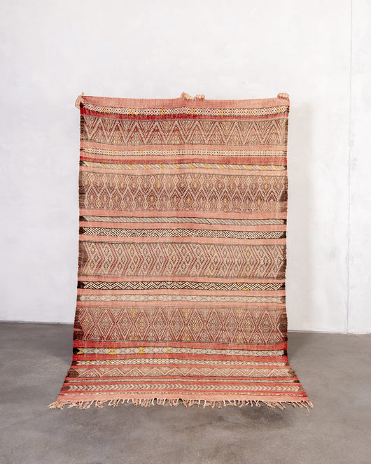 Moderner Designer handgefertigter Berber Teppich aus Marokko Kelim mit wunderschönen Farben und Mustern