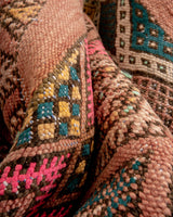 Moderner Designer handgefertigter Berber Teppich aus Marokko Kelim mit wunderschönen Farben und Mustern