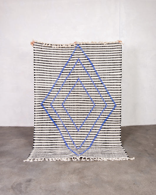 Moderner Designer handgefertigter Berber Teppich aus Marokko Kelim mit wunderschönen Farben und Mustern