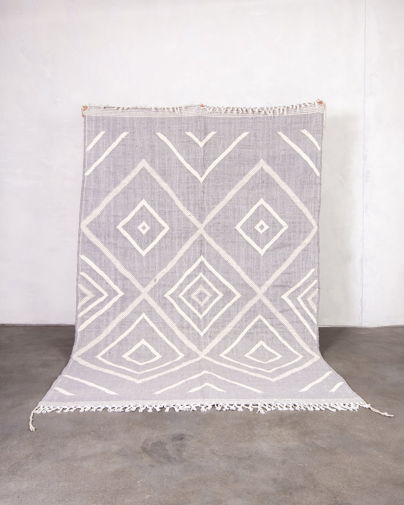 Modern designer handcrafted Berber rug from morocco Kelim with beautiful colors and patterns