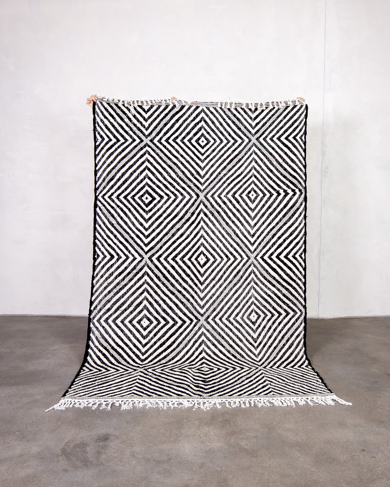 Modern designer handcrafted Berber rug from morocco Kelim with beautiful colors and patterns