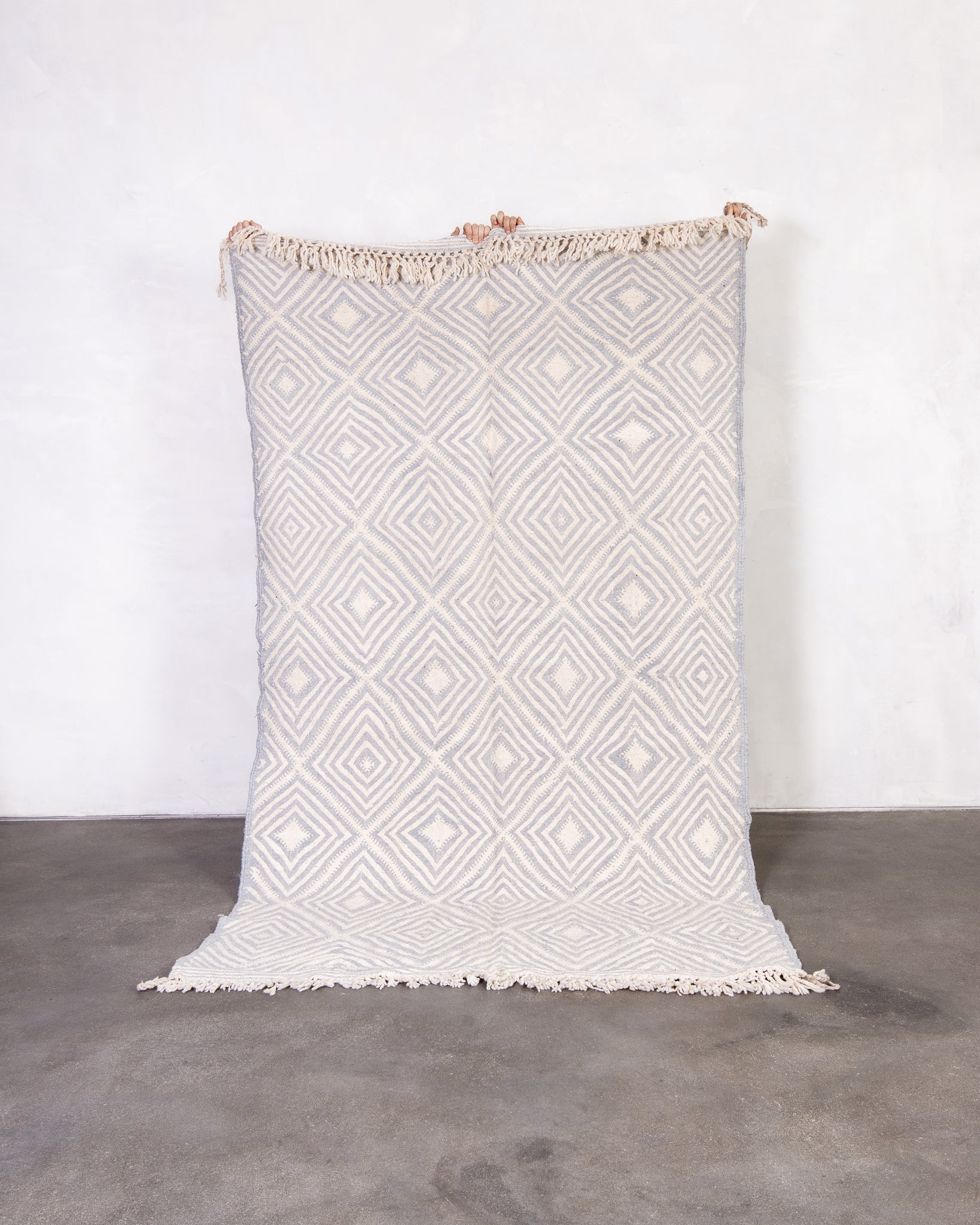 Modern designer handcrafted Berber rug from morocco Kelim with beautiful colors and patterns