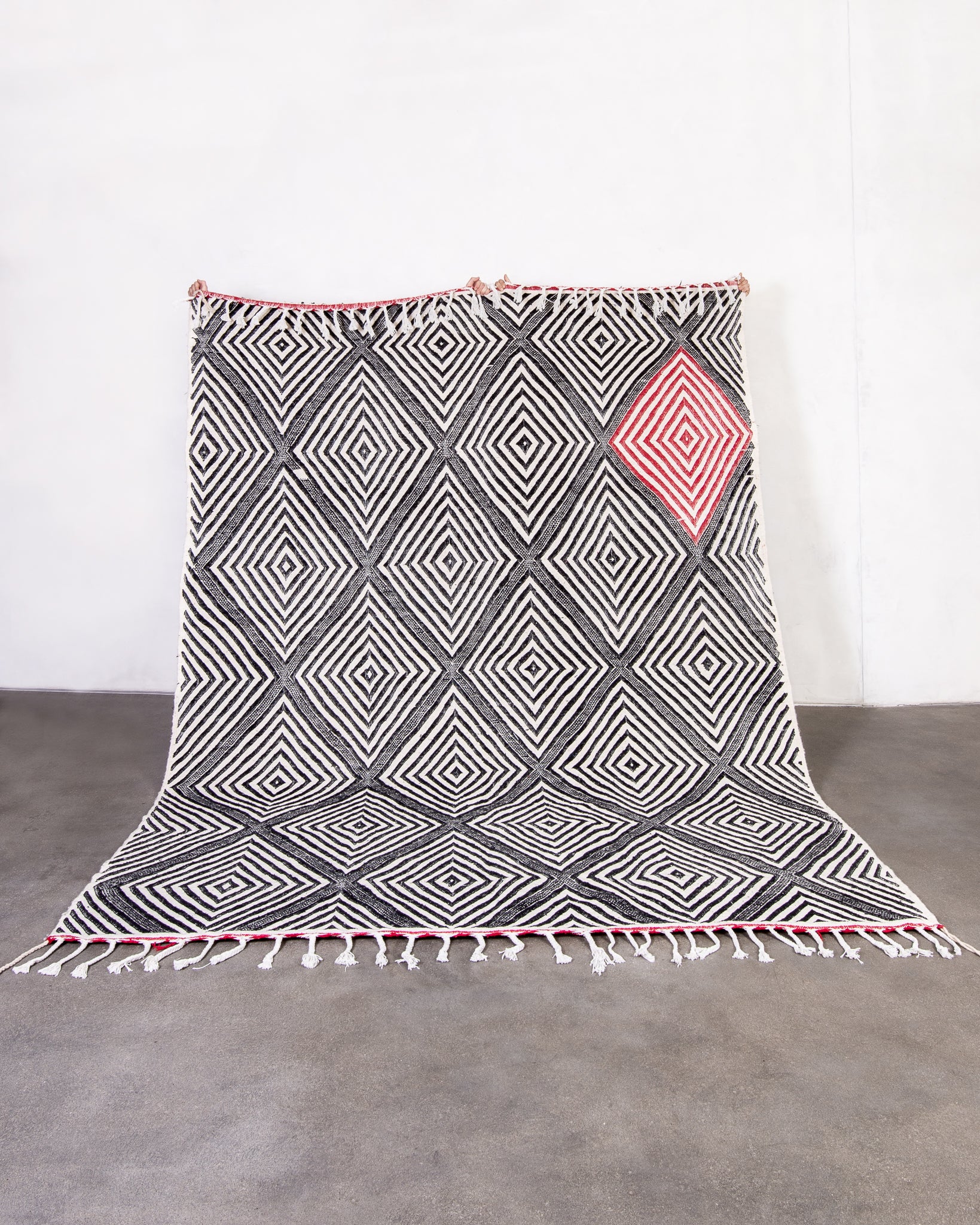 Modern designer handcrafted Berber rug from morocco Kelim with beautiful colors and patterns