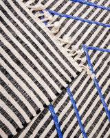 Moderner Designer handgefertigter Berber Teppich aus Marokko Kelim mit wunderschönen Farben und Mustern