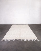 Moderner Designer handgefertigter Berber Teppich aus Marokko Beniourain mit schönen Farben und Mustern