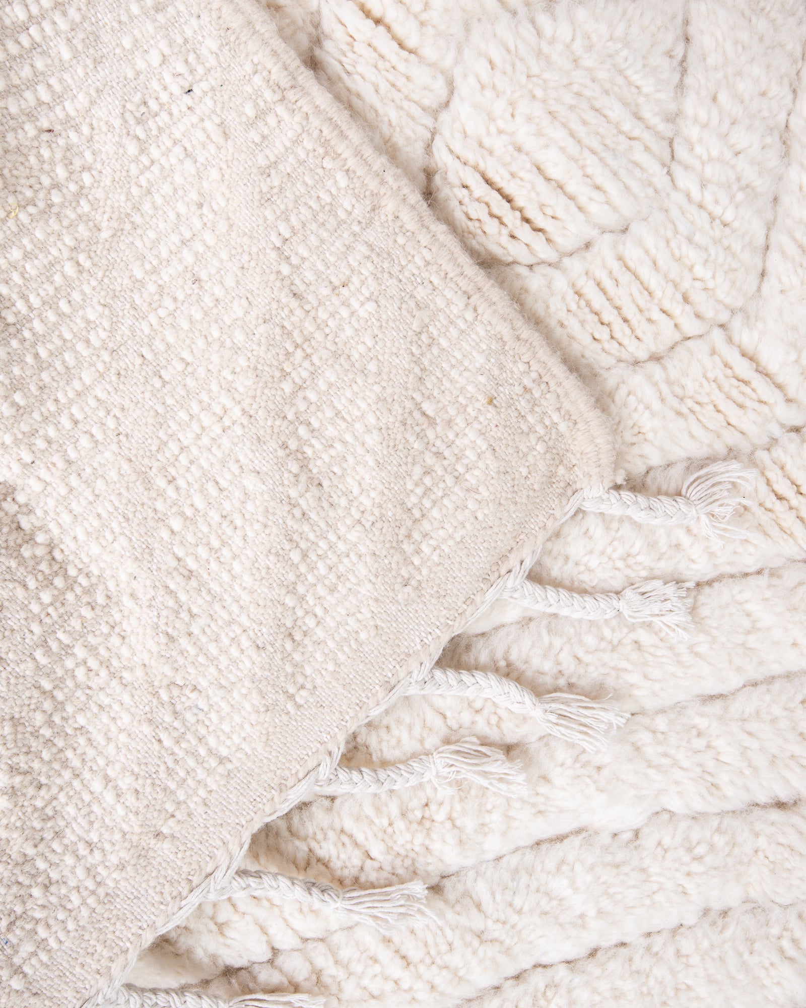 Modern designer handcrafted Berber rug from morocco Beniourain with beautiful colors and patterns