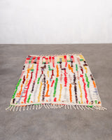 Moderner Designer handgefertigter Berber-Teppich aus Marokko Boujad mit wunderschönen Farben und Mustern