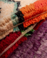 Moderner Designer handgefertigter Berber-Teppich aus Marokko Boujad mit wunderschönen Farben und Mustern