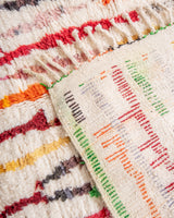 Moderner Designer handgefertigter Berber-Teppich aus Marokko Boujad mit wunderschönen Farben und Mustern
